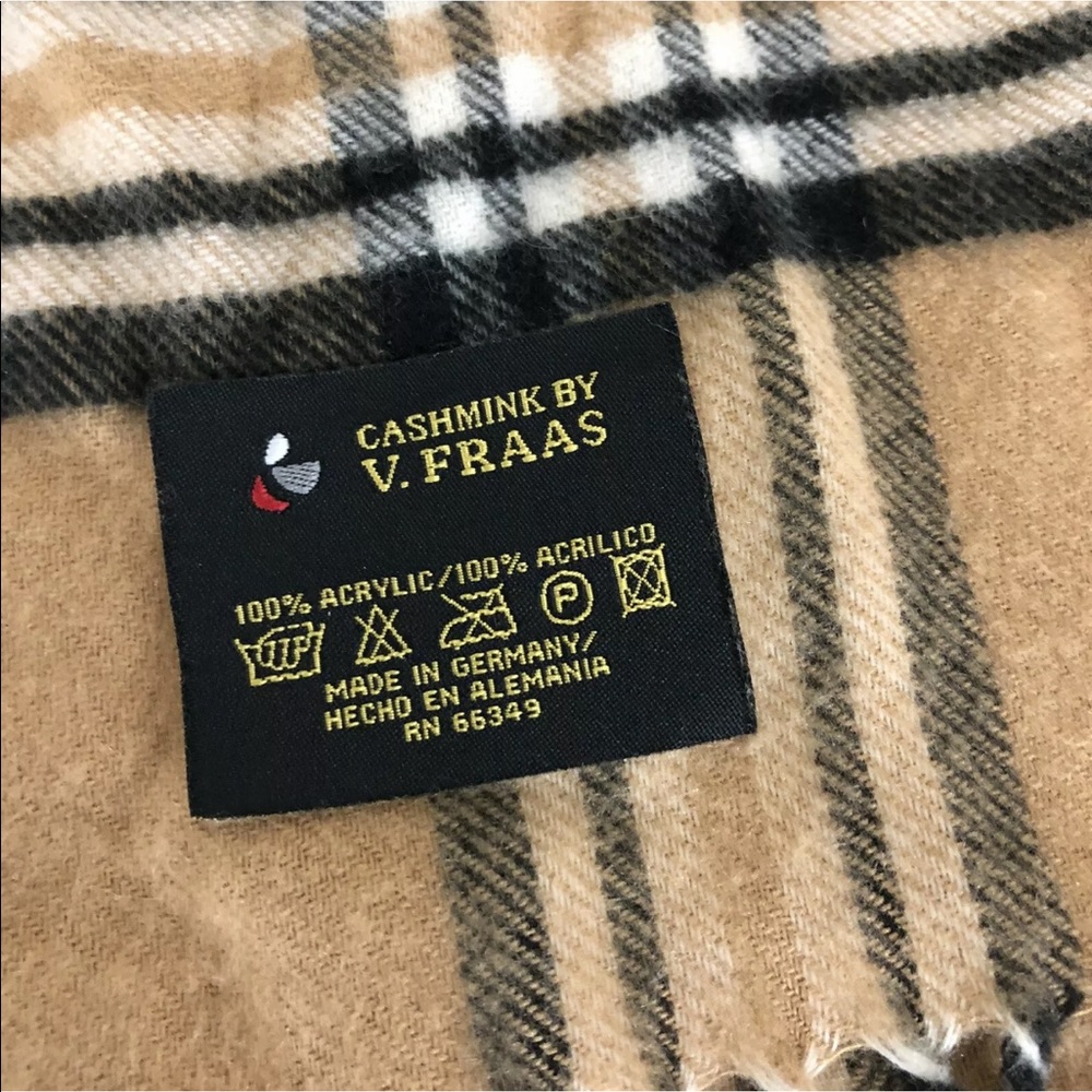 V. Fraas Cashmink Oversized Camel Check Scarf - Picture 3 of 4